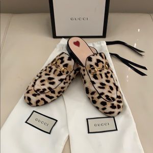 SALE PRICE- Gucci Princetown mules. Size 38